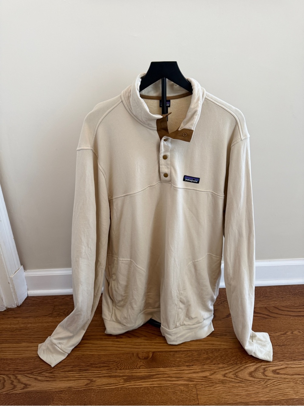 Patagonia Men’s Cream Snap Pullover with Brown Accents